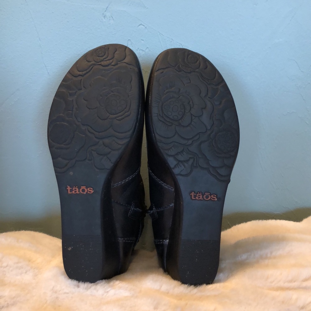 Taos Leather wedge boots Size 9 Mint condition - Picture 5 of 5